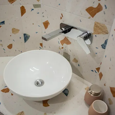 Central Home Appartamento *