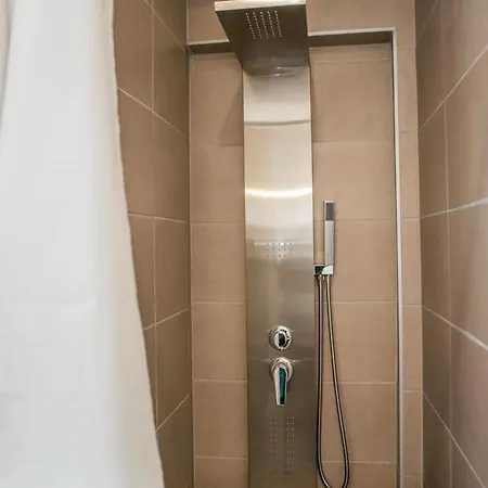 Central Home شقة